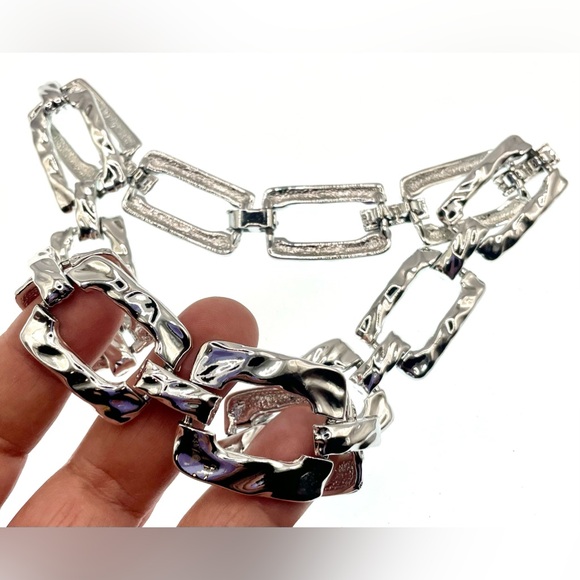 Silver Tone Necklace Choker With Large Shiny Rectangular Links Chunky Bold - Picture 5 of 8